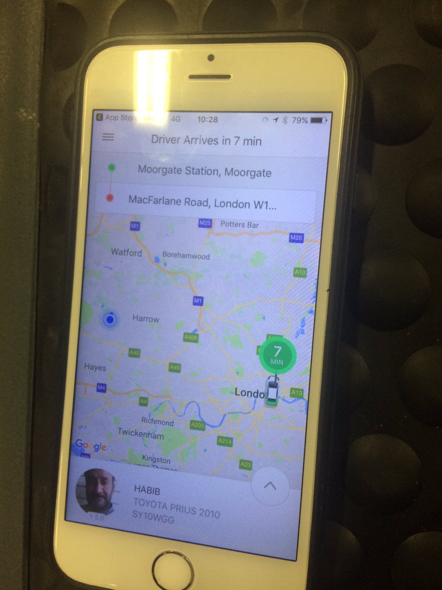 markwellsy's tweet photo. @ParkerCabbie Habibs on his way thru bank junction 😂👌 https://t.co/mmIpJlGtRF