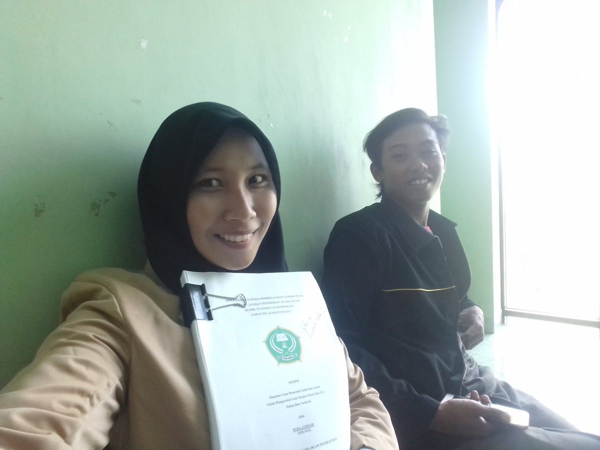 elma_farchaa's tweet photo. @ahmadabror18 nek seng iki gak kekunci stang 😂 https://t.co/j9vc28vPvr