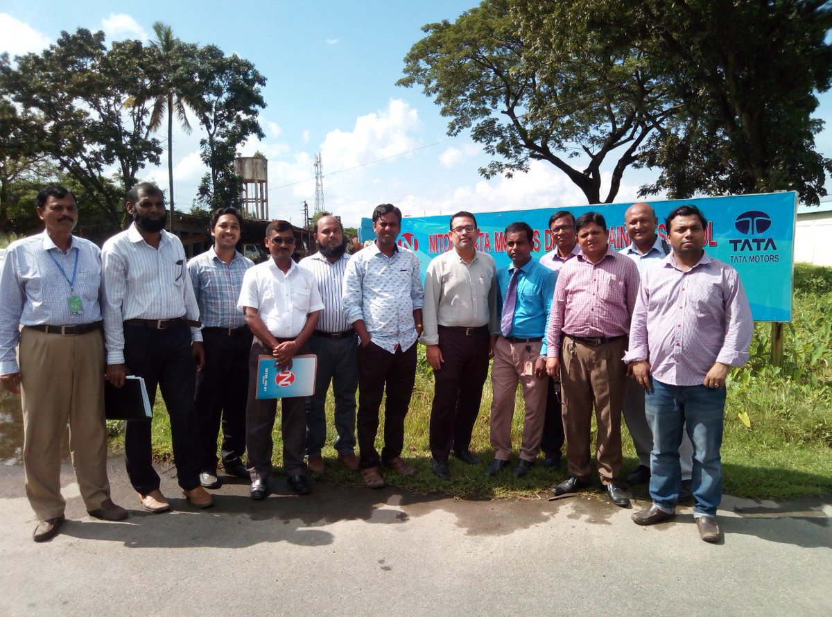 taskindiganto's tweet image. With some of my project team members...!