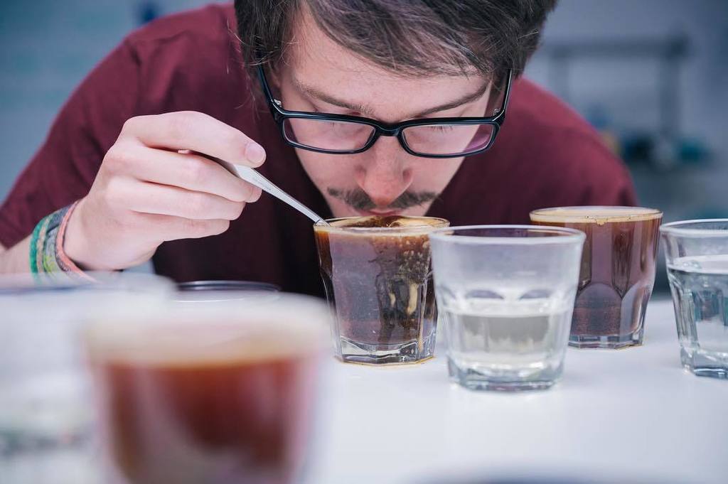 MSCroasters's tweet photo. Last week we held a cupping for some of our loyal customers. Here's Mr @edtbh breaking the crust 💦☕️
#sniff #sniff #specialtycoffee #coffee… https://t.co/Epz5fGS1K1
