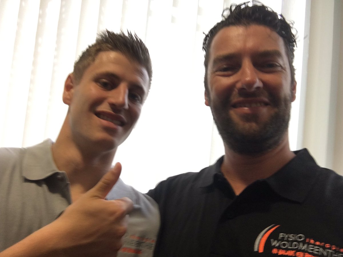 Op weg naar olympisch Stadion Amsterdam voor de Rollatorloop 2017 <a href="/BuurtzorgS/">Buurtzorg Steenwijk</a> <a href="/SteenwijkNL/">Steenwijkerland</a> met 35 deelnemers uit Steenwijk