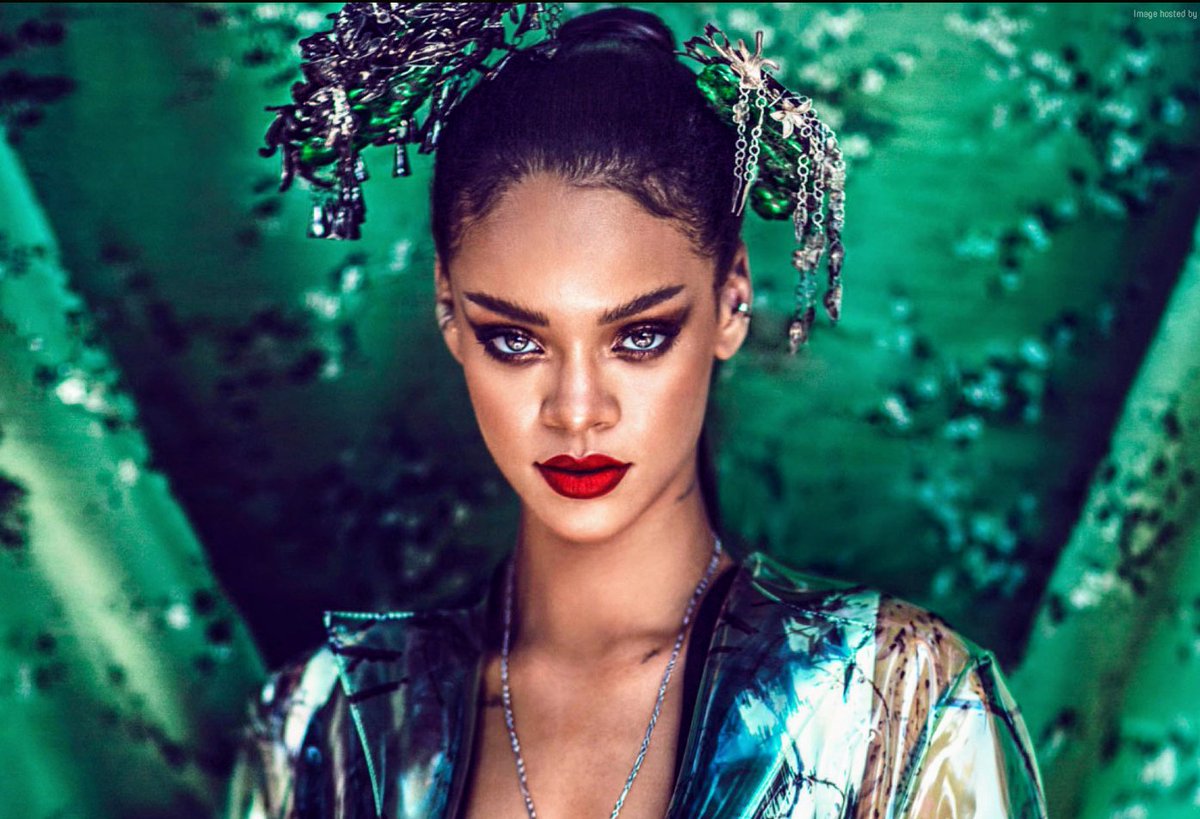 27Stories's tweet photo. Quedan 2 días y 2 horas para el lanzamiento de la nueva línea de #maquillaje #FentyBeauty by @rihanna 👏❤
#Fentybeautyiscoming https://t.co/aPOR0e1CNS