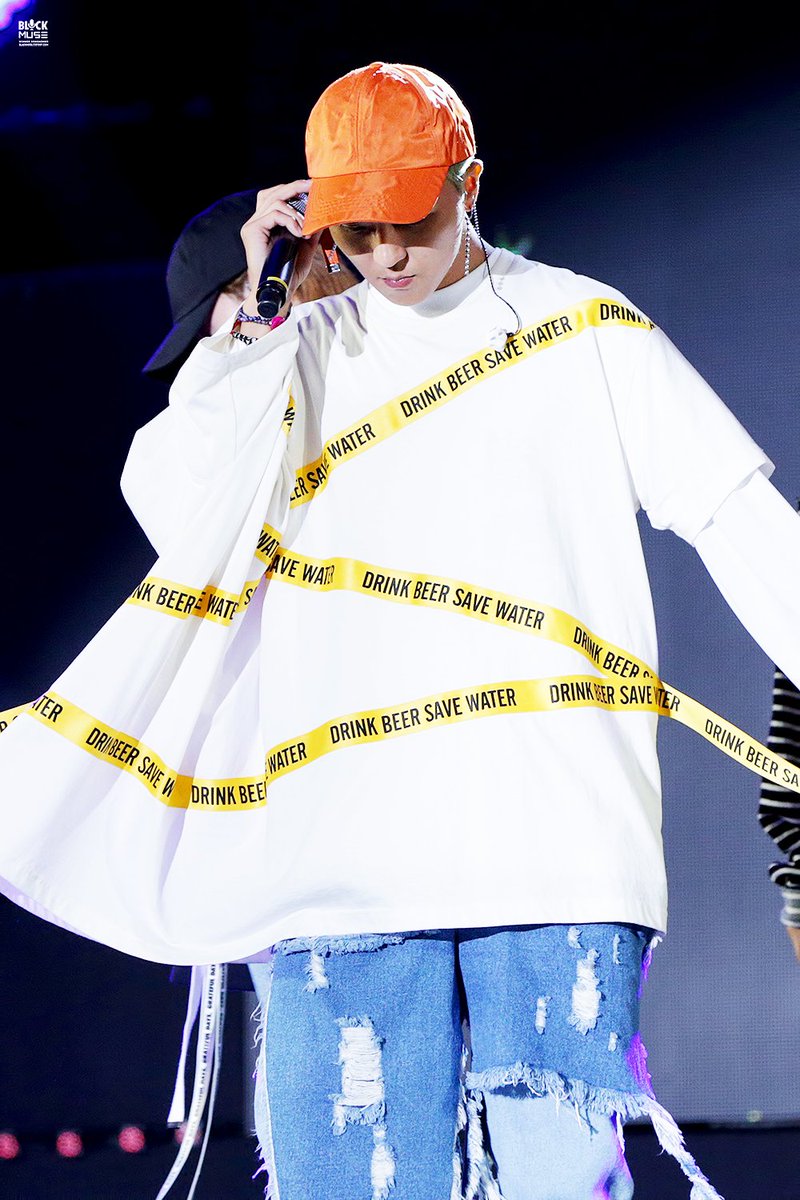 __blackmuse's tweet photo. 그여름에 민호
#송민호 #MINO #위너 #WINNER https://t.co/tLhz5tl0j9