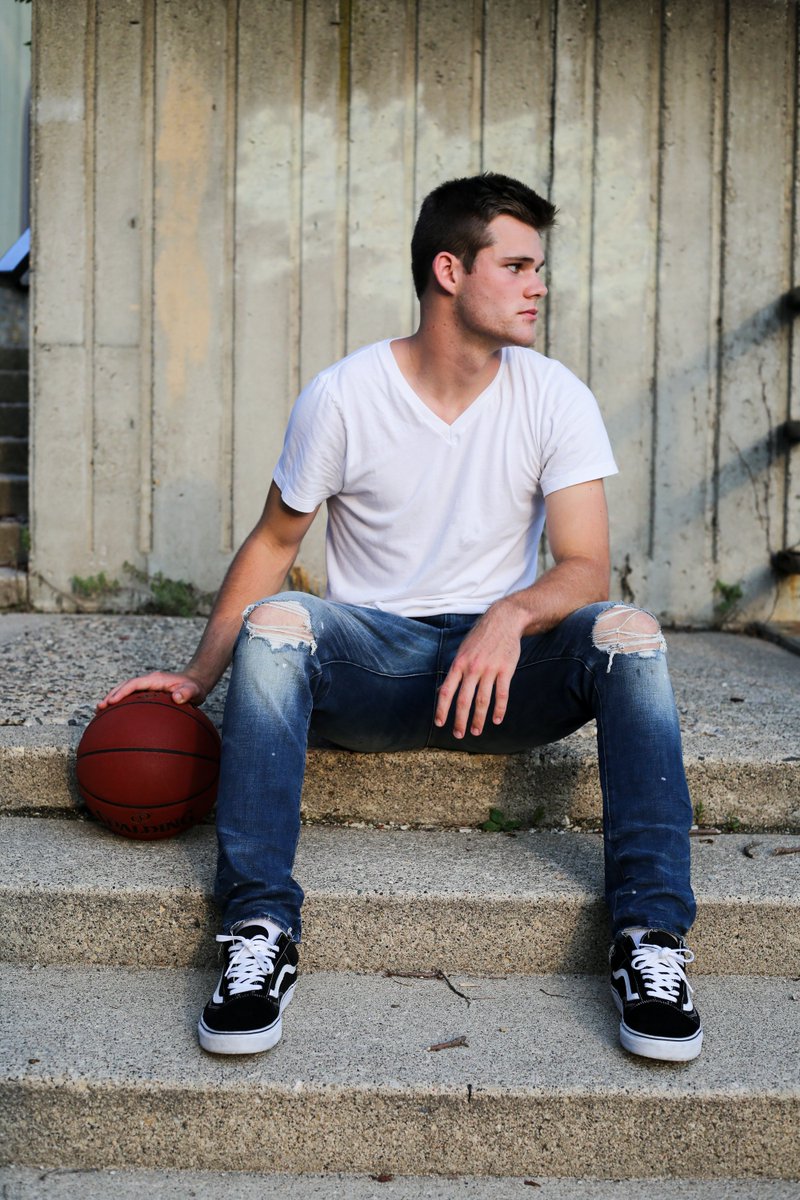 NorthstarAlex's tweet photo. 📷📷 Northfield/@mnselecthoops senior Alex Rasmussen got in front of the camera. Being looked at by several good D3 programs. https://t.co/RLzG6jY6M0