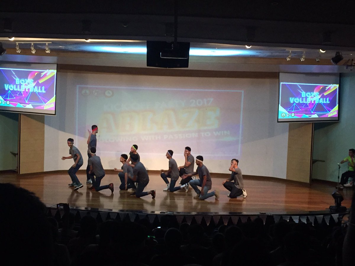 USTJHS_AC's tweet photo. Now Happening: UST-JHS Boys Volleyball Team's Performance #ABLAZE2017 🐯💯 https://t.co/tgWUeeIl3g