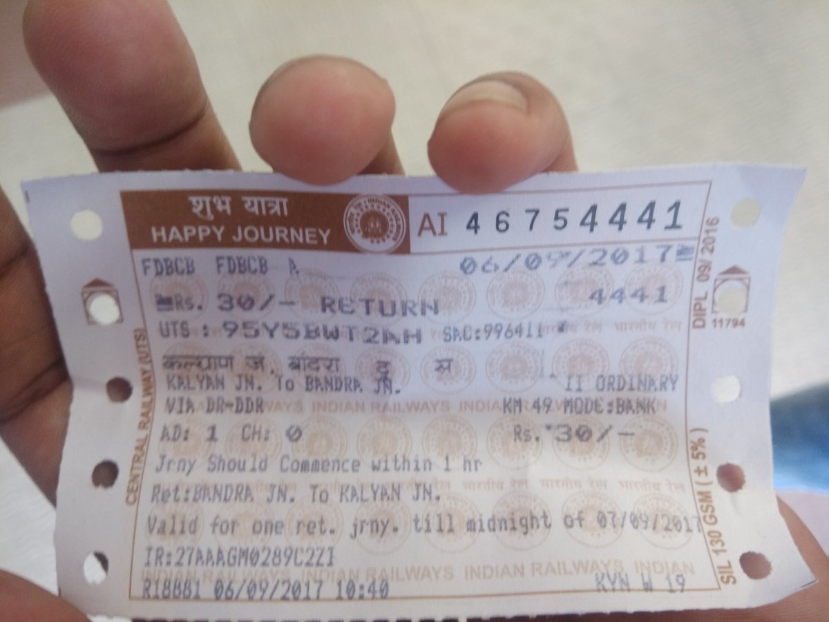 levinraju's tweet photo. @RailMinIndia No change of Rs. 500 at Kalyan Station counter no.19. After 1 hour got ticket. Railways are getting poorer. @PiyushGoyal https://t.co/H41eRoV5B4