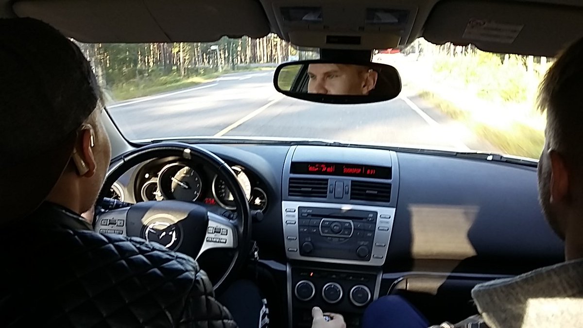 Hurriklaani's tweet photo. Pelipäivän perinteikäs golf 😂😂😂 Alastaro Golf https://t.co/PylK8eif5h