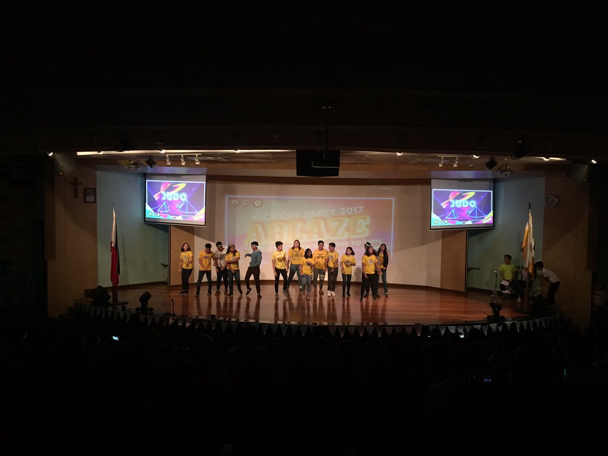 USTJHS_AC's tweet photo. Now happening: UST-JHS' Judo team's Performance #ABLAZE2017 🐯💯 https://t.co/n70mzE0W3N