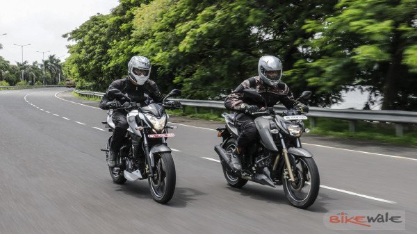 BikeWale's tweet photo. #ComparisonTest: @Bajajauto #Pulsar #NS200 vs @TVSMotor #Apache RTR 200 4V: https://t.co/vjTYZSdmhM https://t.co/2SVXj4MyMA