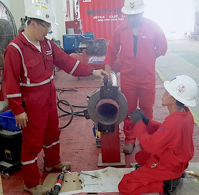 HotHedIntl's tweet photo. Our #OilAndGas techs undergoing #ColdCutting training in #Qatar. Hot-Hed ensures precision results, executed properly, every time.
#OilField https://t.co/6tQYjBeemM