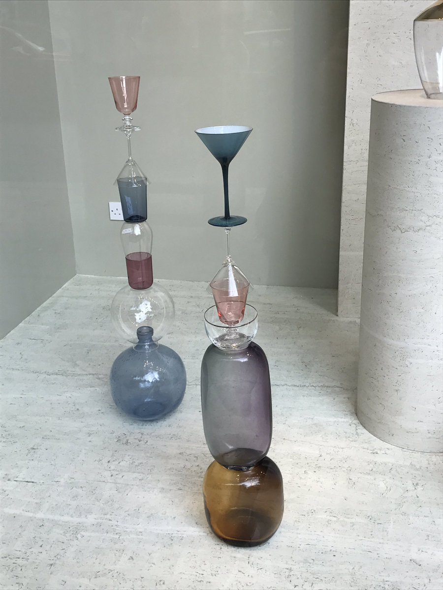 etspr's tweet image. Loved this window in @zarahome this morning #clever #inspired #creative