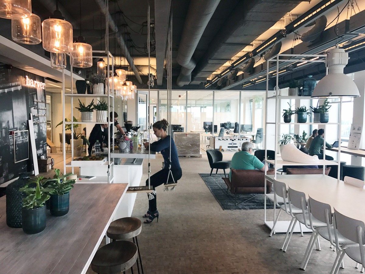 ZoRecruitment's tweet photo. Zo!'s mooiste van de maand: @HarverHRM - https://t.co/A5ArvyvICS. Gewoon omdat wij houden van mooie #werkplekken. Via @sprout_nl https://t.co/9uKwGJk4fG