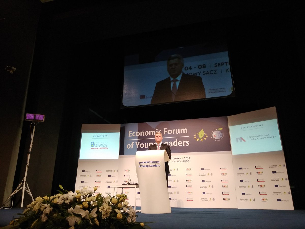 EFYL_Poland's tweet photo. The meeting w/ president of #Macedonia Gjorge #Ivanov has started at #EFYL2017. https://t.co/bjDq6sFtDf