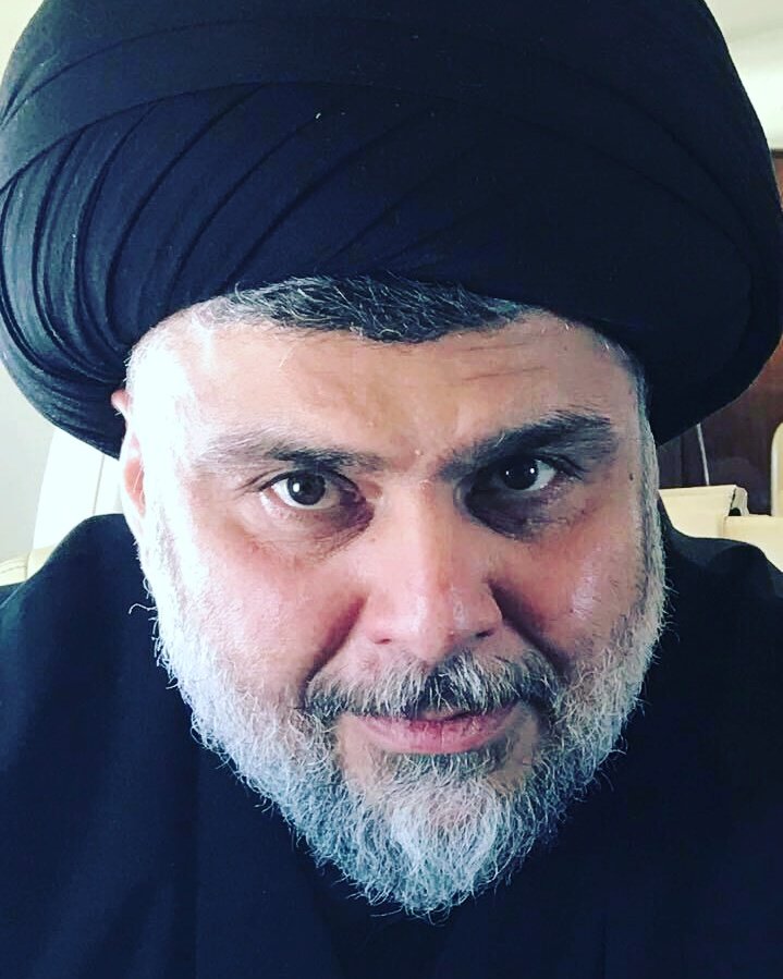 لا يحق لوجهٍ كالقمر أن يحزن"✨💛