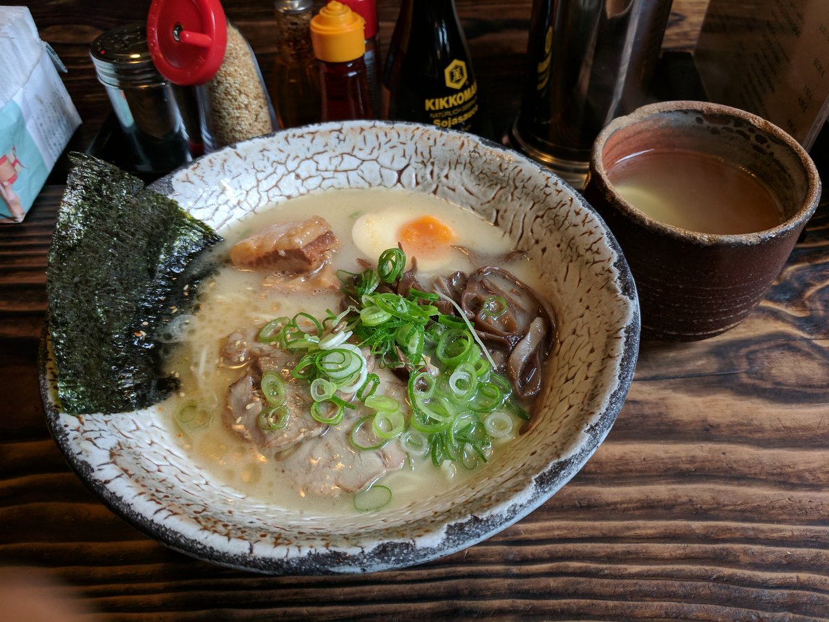 chiuki's tweet photo. Lovely lunch with @starkcoffee @theophani @KavyaHebbani at Cocolo Ramen. https://t.co/Ghx8BtXhCh