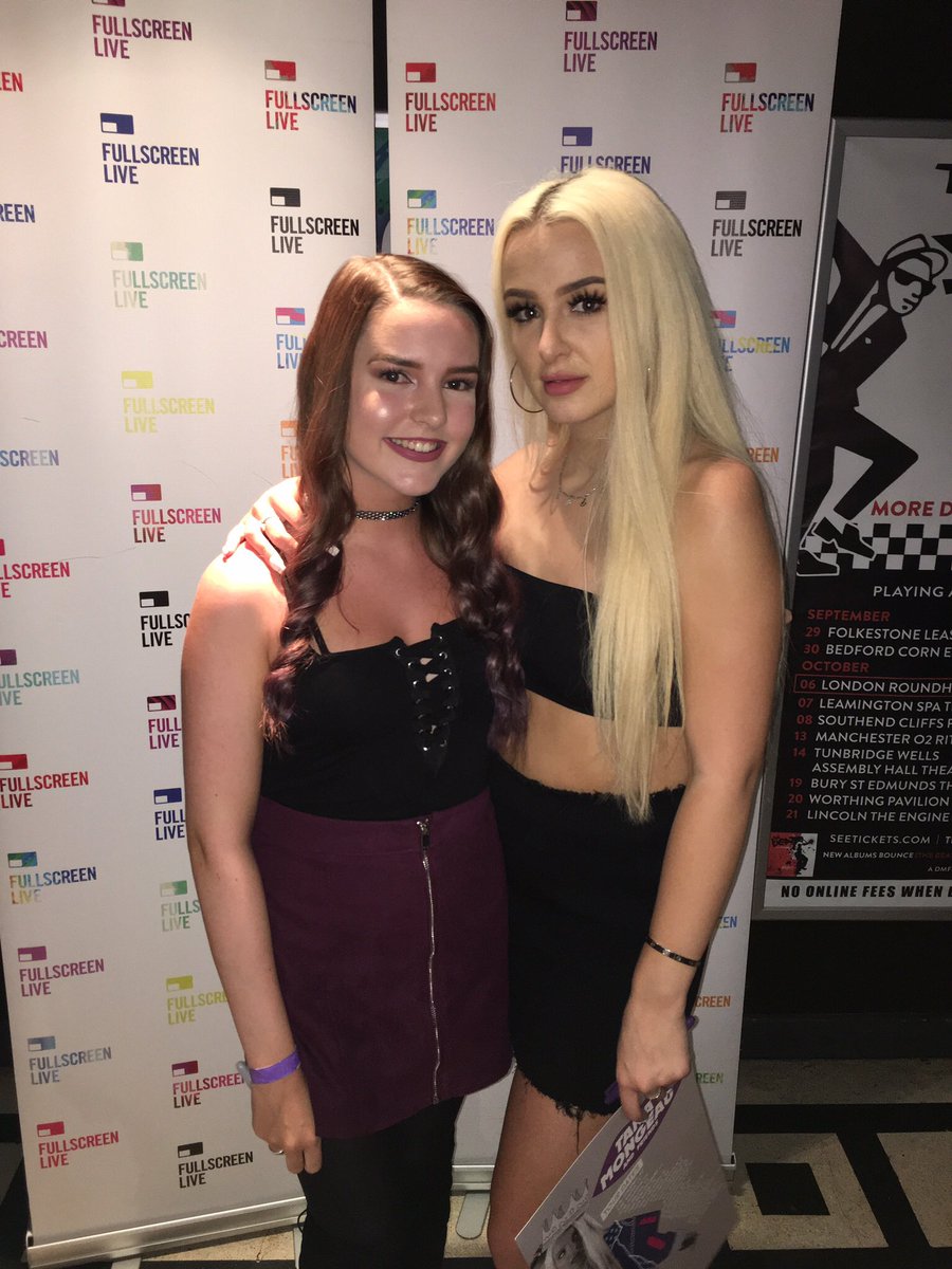 Fullscreenlive tana mongeau