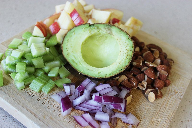 amberstarr82's tweet photo. Why Your Avocado Obsession is Legit! Sharing my fav avocado chicken salad: https://t.co/A52FR4K5Wv #avokids #ad #ic https://t.co/mHVsjQyD6Y