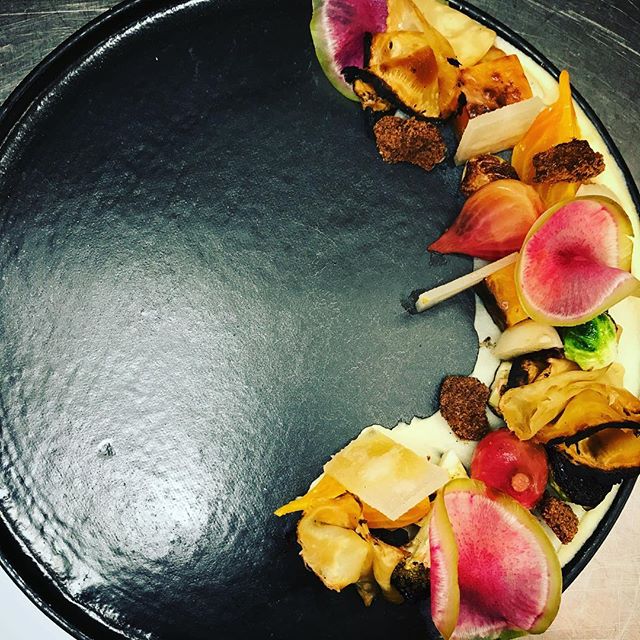KnightsbridgeRG's tweet photo. Presenting the colors, textures &amp; flavors of fall. Charred, seared, pickled, compressed, raw. #veggiecentric @701restaurant https://t.co/LkTqSrP3Io