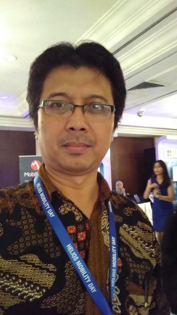 candraganteng18's tweet photo. detik2 sblom plg bubar #HINMobility2017 Senyum Puas+Optimis hadapi bisnis tahun2 ke dpn.. #HIN2017 #HINPhotoContest https://t.co/jlIG8CAHj3