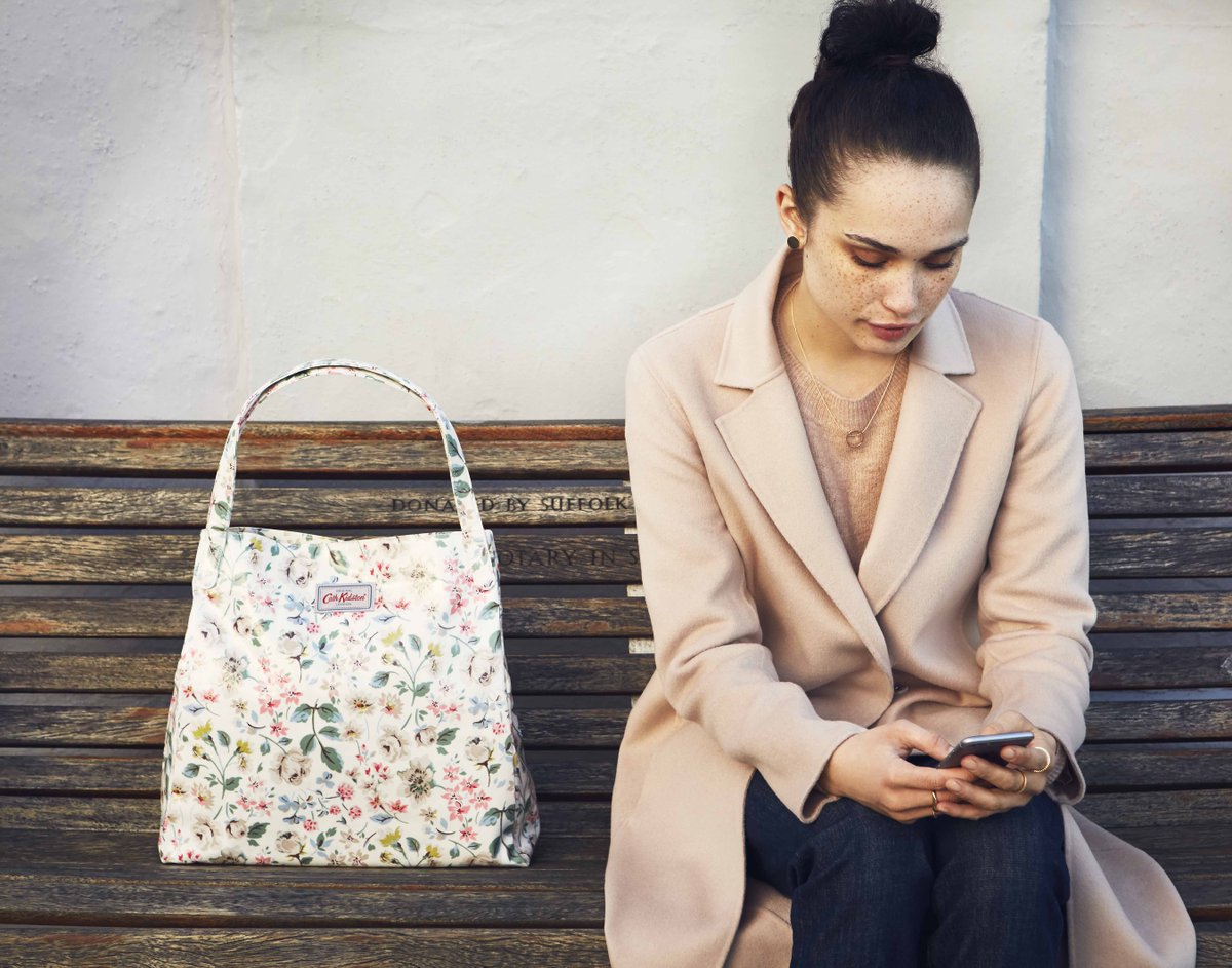 ShoefishUK's tweet photo. Shop our new season collection from @Cath_Kidston https://t.co/Ekob7fP0Rh #cathkidston #newseason #aw17 #bags #accessories #floral https://t.co/ovWNSWB99n