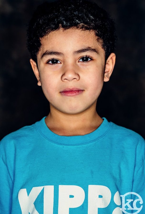 OfMany1's tweet photo. Neftaly - "Dominican, Guatemalan American" #outofmany1 #WeAreAmerica #makeartnotwar #nationofimmigrants #DefendDACA #Dreamers #Congress https://t.co/8Oivf9CWOv
