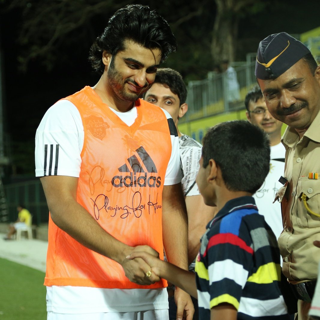 AllstarsFC_PFH's tweet photo. Charity is in our heart and we wear our hearts on our sleeves. #TeamASFC @arjunk26 https://t.co/FmLhfdYgrY
