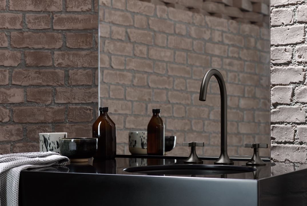 Dornbracht introduces new finish DARK PLATINUM MATT: Available from November 2017 for VAIA. dornbracht.com/vaia