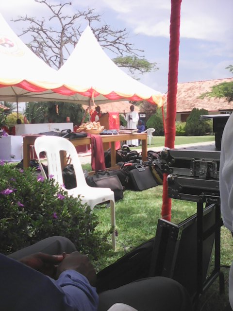 kingspenceug's tweet photo. Now. VC Prof. John C Maviri (Red. Fr)  giving a speech to the students. cc #DedicationMassAtUMU @ugandamartyrs NKOZI https://t.co/qREULbmQTA