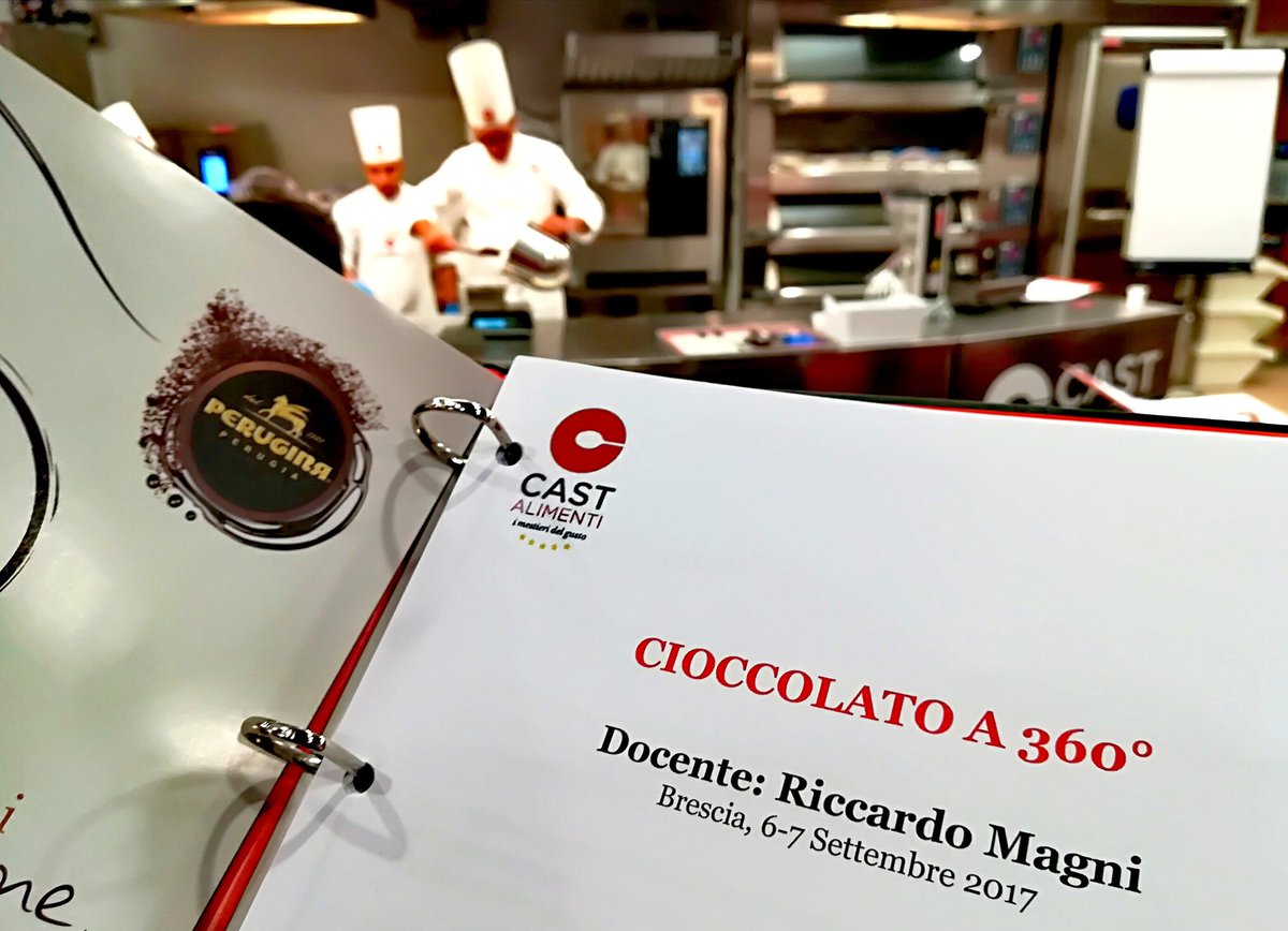 ChefCive's tweet photo. @Nestlepro e @castalimenti  insieme per due giornate dedicate all'aggiornamento professionale dei migliori clienti #Perugina https://t.co/yR0PvsnoJ5