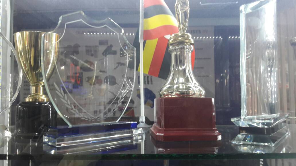 activeMedia17's tweet photo. Glass Awards are also available in stock! https://t.co/t9IVIV63HV