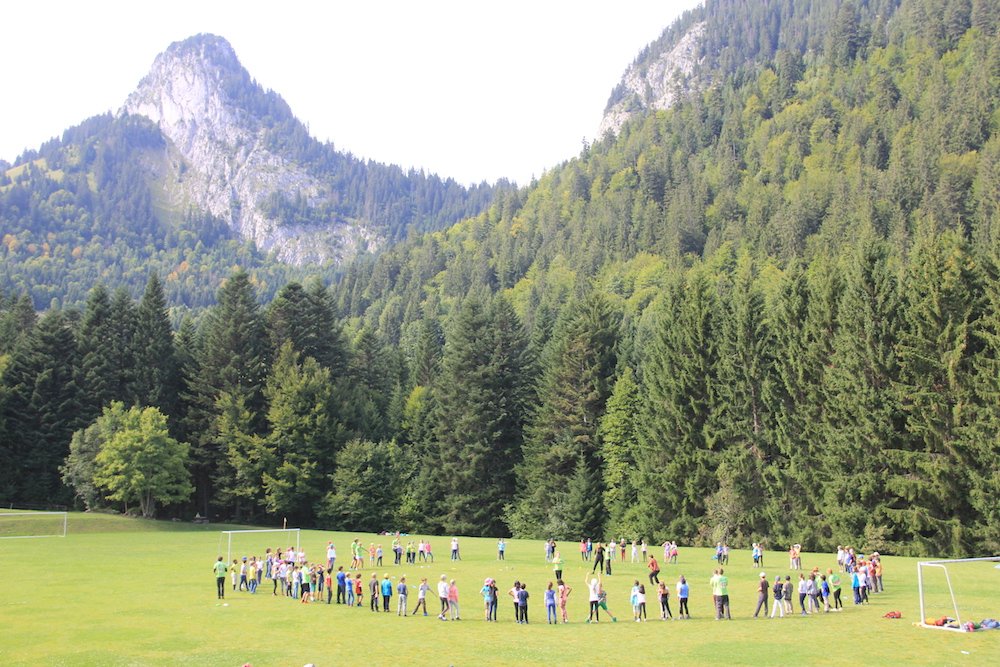ZISnews's tweet photo. Great outdoor learning experiences for our Grade 5 students this week in Torgon #Swissscenes #outdoorlearning https://t.co/9Q1G6P54V7