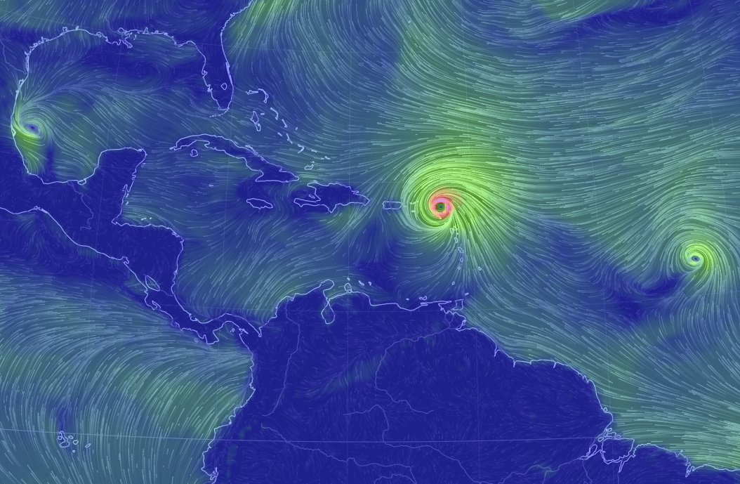juandiegosoler's tweet photo. Velocidad y direccion del viento. Tres tormentas en el Atlantico: Katia (iz), Jose (der) y el huracan de categoria 5 Irma. Via #EarthWindMap https://t.co/MzOy1mA7CH