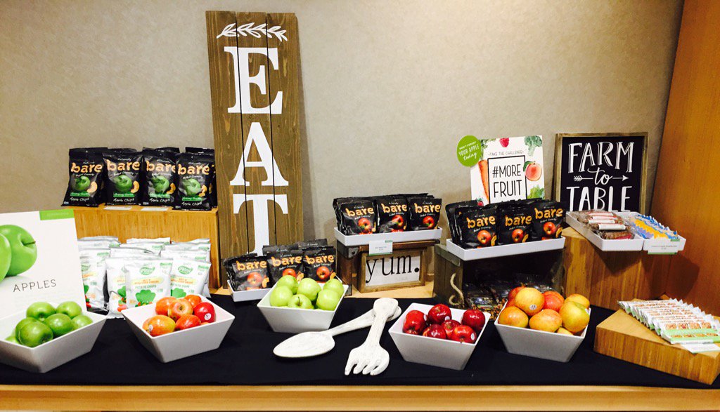 RochChefsMH's tweet photo. We love Apple month! #superfood #appletakeover @thedahlc @MorrisonHC https://t.co/rrbiE3zDPL
