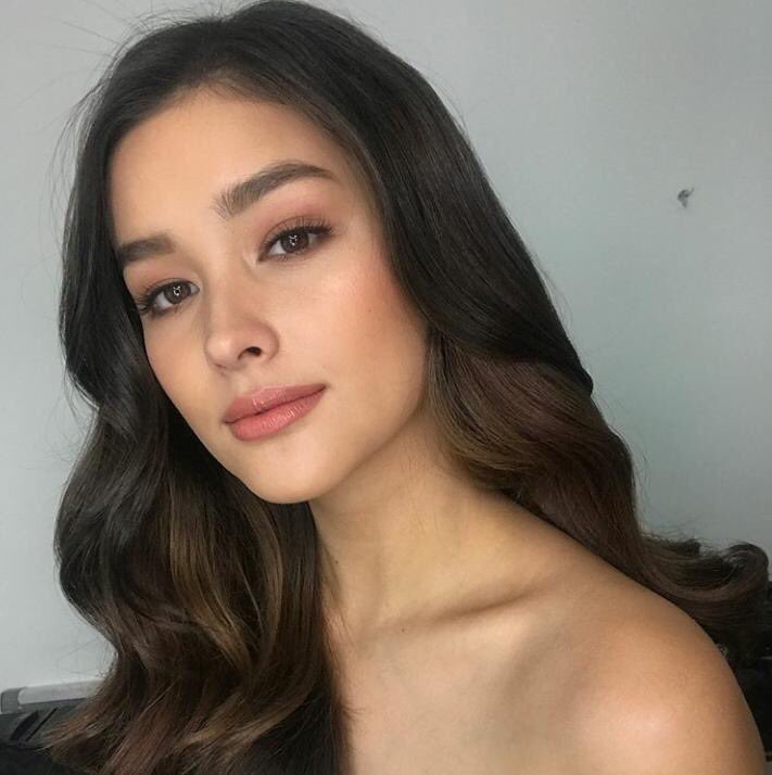 ugbaniel1's tweet photo. 7 hours ago
More
 Yung feeling mo maganda ka today pero nakita mo si Liza.... 🌿🍃 https://t.co/iZcqRjNnVB