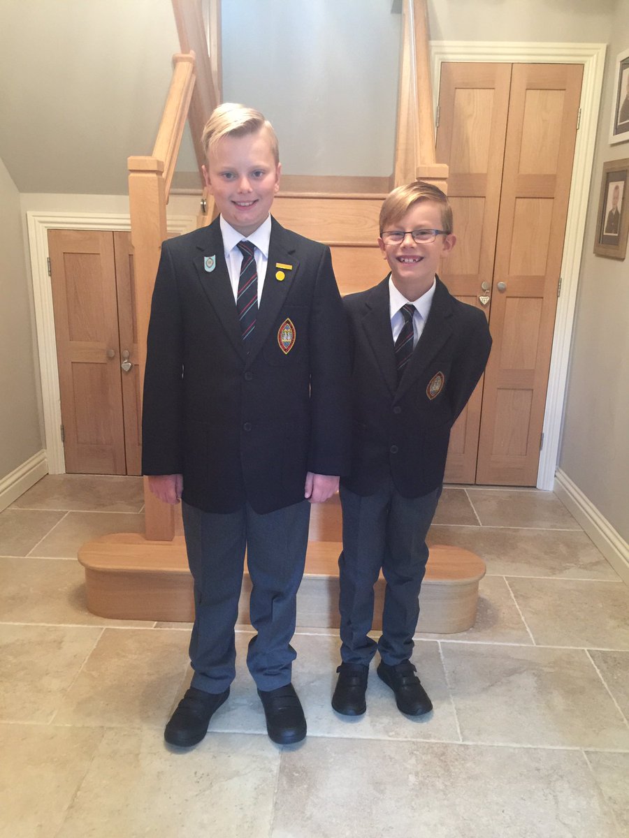 JodiPeggs's tweet photo. First day back obligatory photo ❤️#prep6 #prep4 #magdalenehouseprep @zach_peggs https://t.co/4nNNfxAXVZ