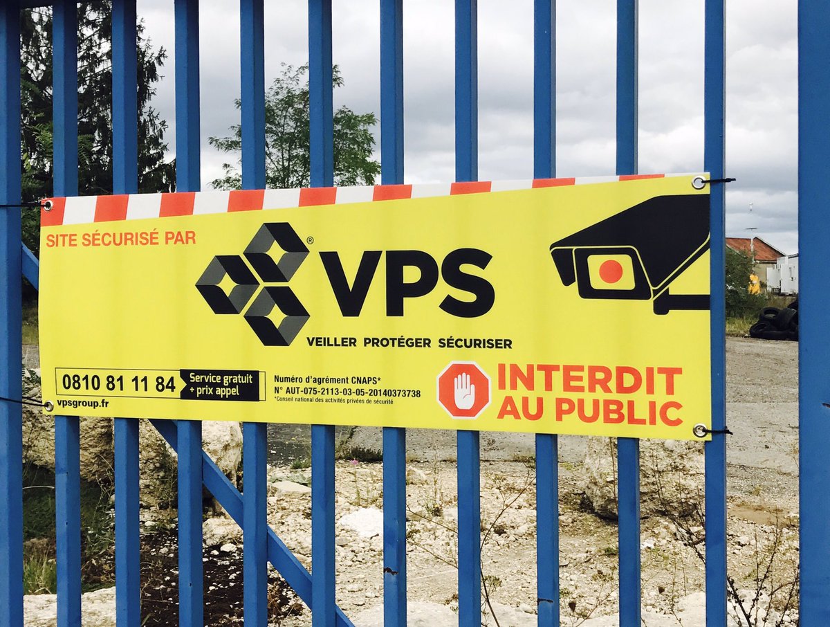_AntoineALLAIRE's tweet photo. Aujourd'hui mise sous surveillance d'un camp militaire désaffecté proche de Meximieux. @vpsfrance #JCBSmartTowers #securitechantier https://t.co/edE3Uaj7Zu