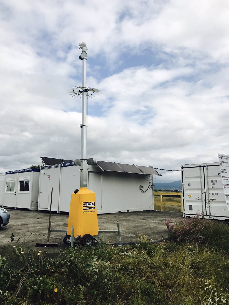 _AntoineALLAIRE's tweet photo. Aujourd'hui mise sous surveillance d'un camp militaire désaffecté proche de Meximieux. @vpsfrance #JCBSmartTowers #securitechantier https://t.co/edE3Uaj7Zu