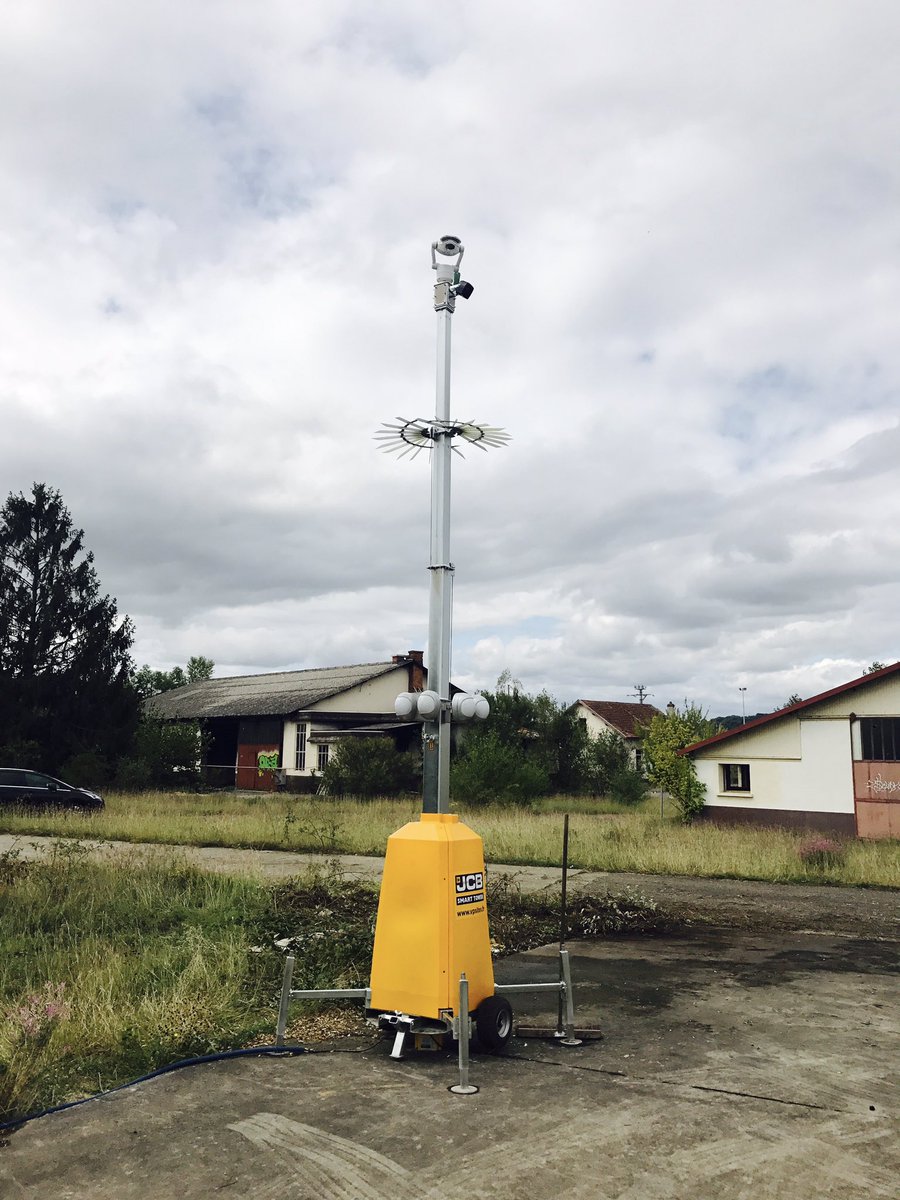 _AntoineALLAIRE's tweet photo. Aujourd'hui mise sous surveillance d'un camp militaire désaffecté proche de Meximieux. @vpsfrance #JCBSmartTowers #securitechantier https://t.co/edE3Uaj7Zu