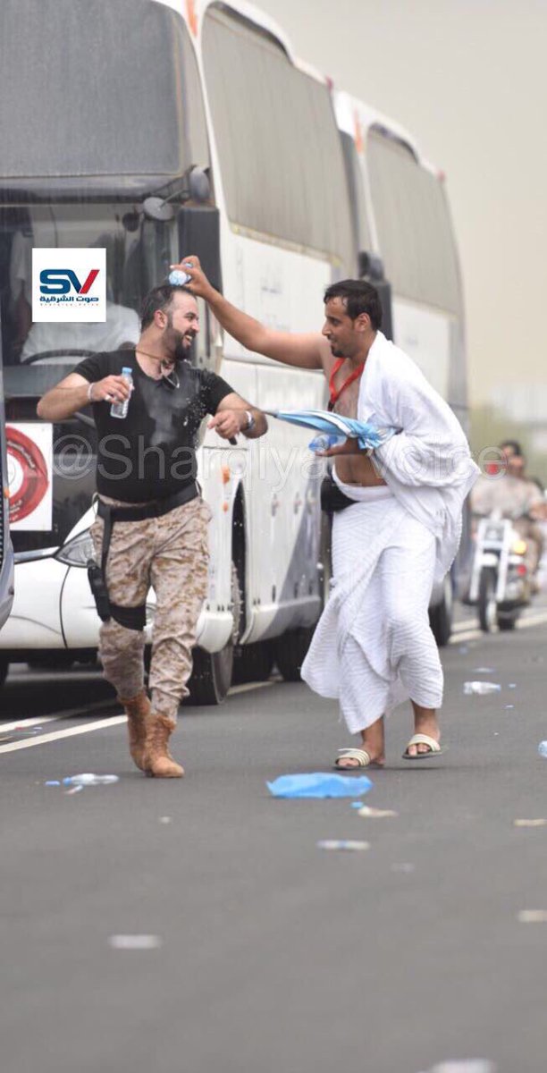 oh7z7's tweet photo. #نجاح_حج_١٤٣٨

ودي اسدد بس لو بعض الجميل
قدام تمشي رحلتي ،، تعال ابيك
بهديك دعواتي مع الشكر الجزيل
واستودعك ربي ،، واصب الماء عليك https://t.co/ilQRTUkeQP
