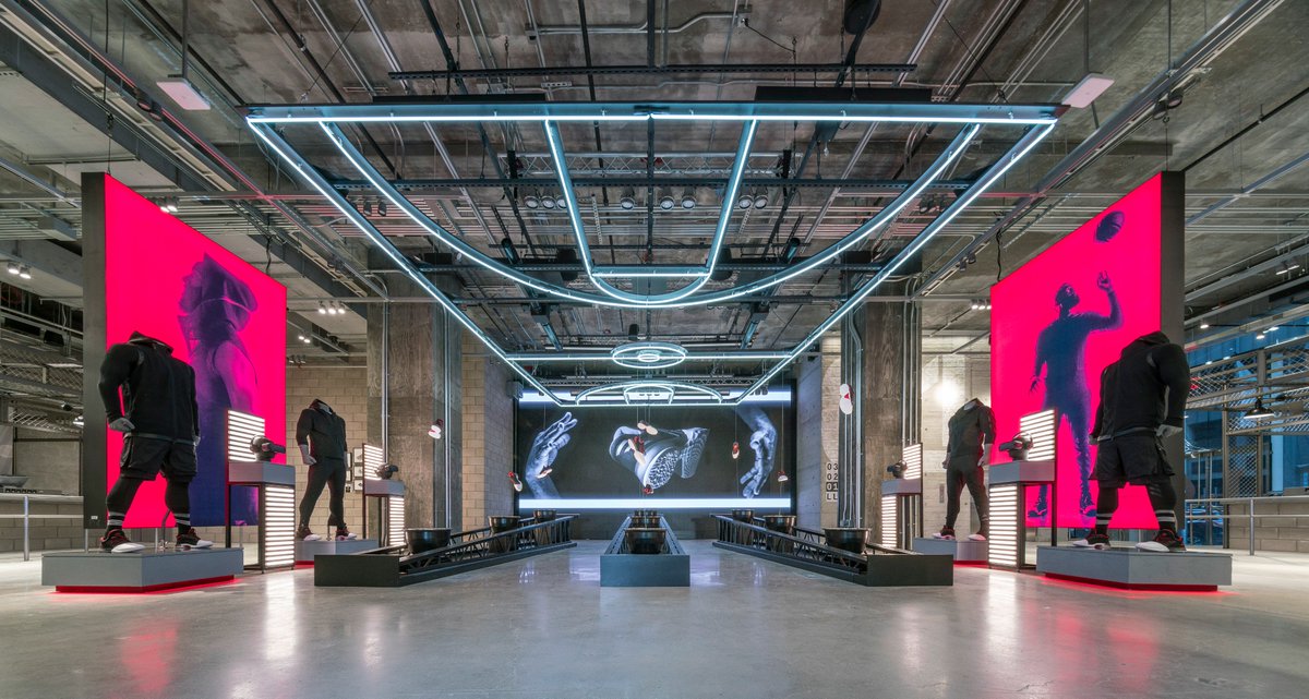 NWP_Creative's tweet photo. Our #toptips on using #digitalsignage to revive the #Retail space &amp; better engage customers ➡️https://t.co/bU8SAe7Qqy #thoughtpiece https://t.co/eqHYYvtyvo