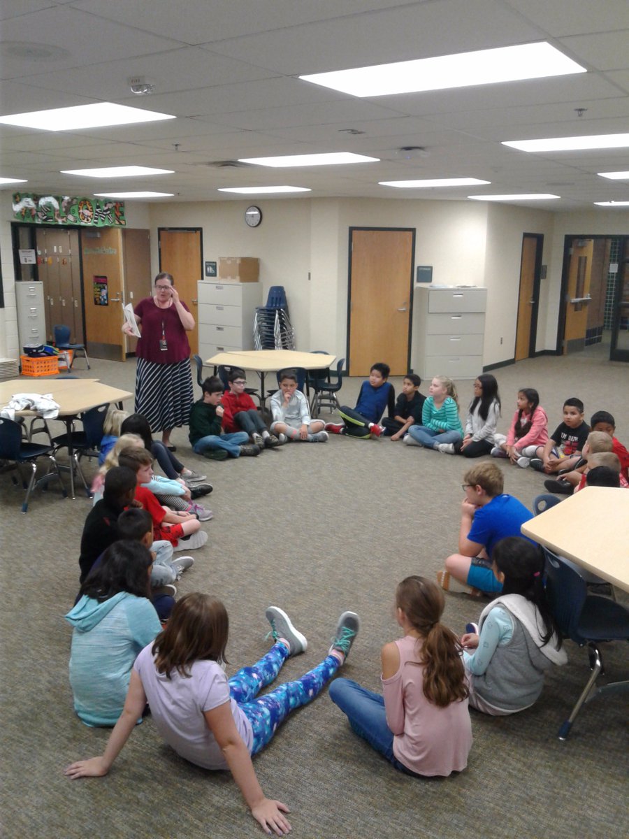 DougSchleif's tweet photo. Building relationships one day at a time as we start the school year at Jackson #JacksonPride https://t.co/9qT8KiFiQa