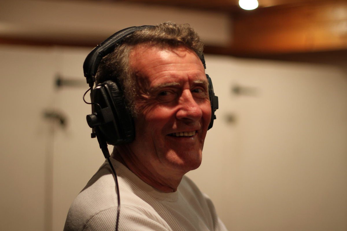 bazzamarama's tweet photo. Former Average White Band &amp; Paul McCartney band member, award-winning songwriter Hamish Stuart, has written a song for my band @JBisAnnie 😊 https://t.co/PpFsY6e0wr