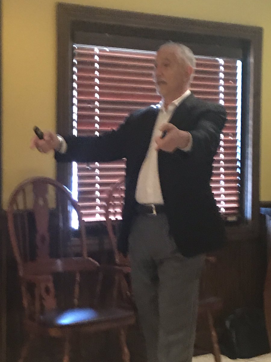 lindatwhite's tweet image. It doesn't happen to you, it happens from you. @garyderodriguez #teamnetworking