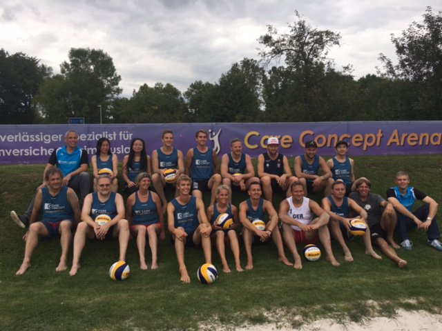 CareConceptAG's tweet photo. Großer #beachvolleyball zu Gast bei Care Concept! Beachvolleyball-Workshop für Mitarbeiter &amp; Partner mit #JuliusBrink und Profi-Team. https://t.co/jbxILsNhVg