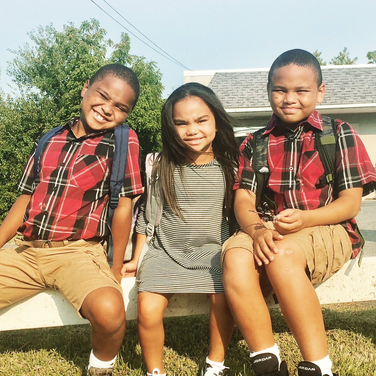 nbcwashington's tweet image. Wishing our News4 kiddos a great first day of school🙌💛☀️🎒📚🤗