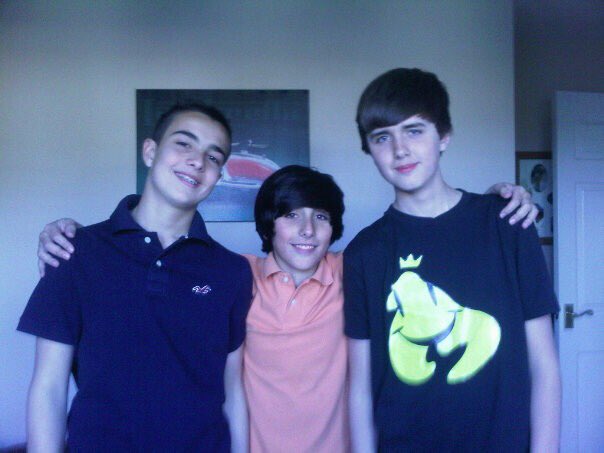 lezzzy_'s tweet photo. happy 21st bday mate  @MassimoSinisi ❤️ 😂😂😂 https://t.co/HNd0heCsBX