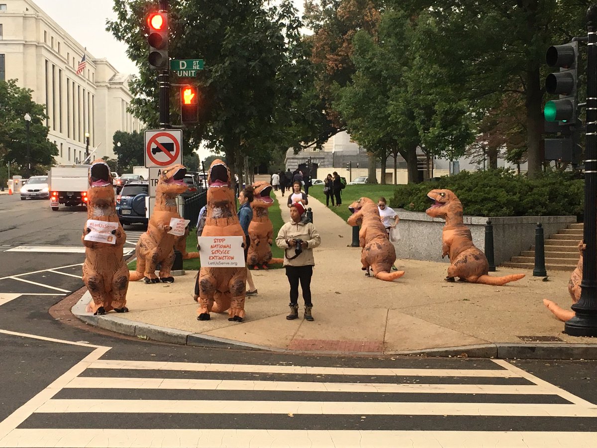 LeoShane's tweet photo. Alternate caption: Another bloodthirsty group of lobbyists on Capitol Hill today. #DinosInDC https://t.co/8ARawrW7s0