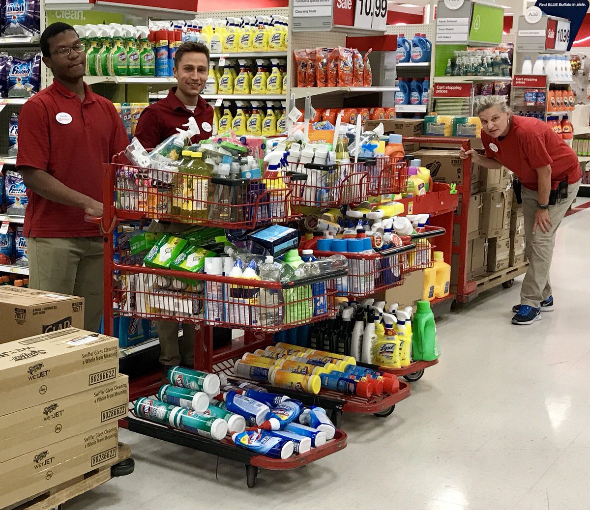 At Nora, we keep our shelves full of essentials so you can too! 
#900pcManCaf
#D138Carts4Cash 
<a href="/rickd0055/">Rick Dengelegi</a> <a href="/Katemard1/">Kate</a> <a href="/lmleatherman/">Lindsey Leatherman</a>