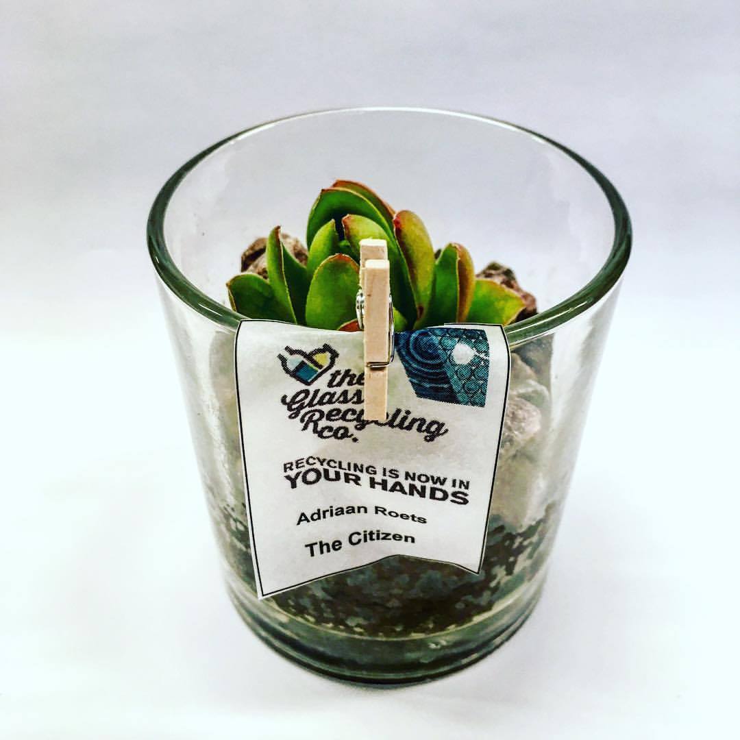 ChangeNewsZA's tweet photo. #SpringIntoChange with The Glass Recycling Company -they give us 5 tips on glass #recycling & having a #Heart4glass♻️https://t.co/hwysDanCGG https://t.co/FwMpIZuQSz