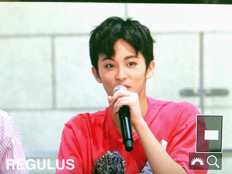 Regulusmark's tweet photo. #WeYoung #NCTDREAM #MARK #마크 170906 PREVIEW https://t.co/3mhFko4TJ9